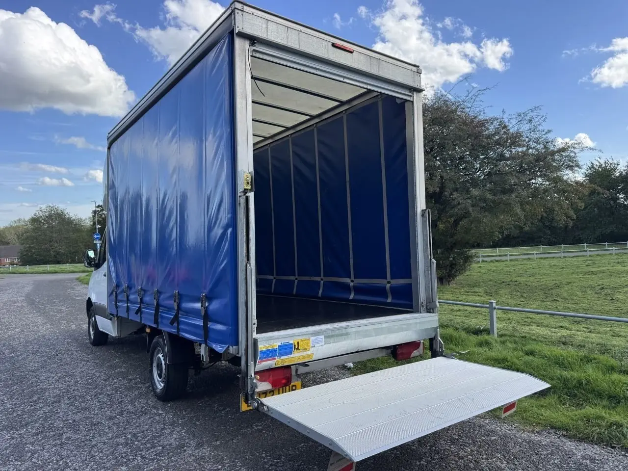 2022 Mercedes-Benz Sprinter, photo 2