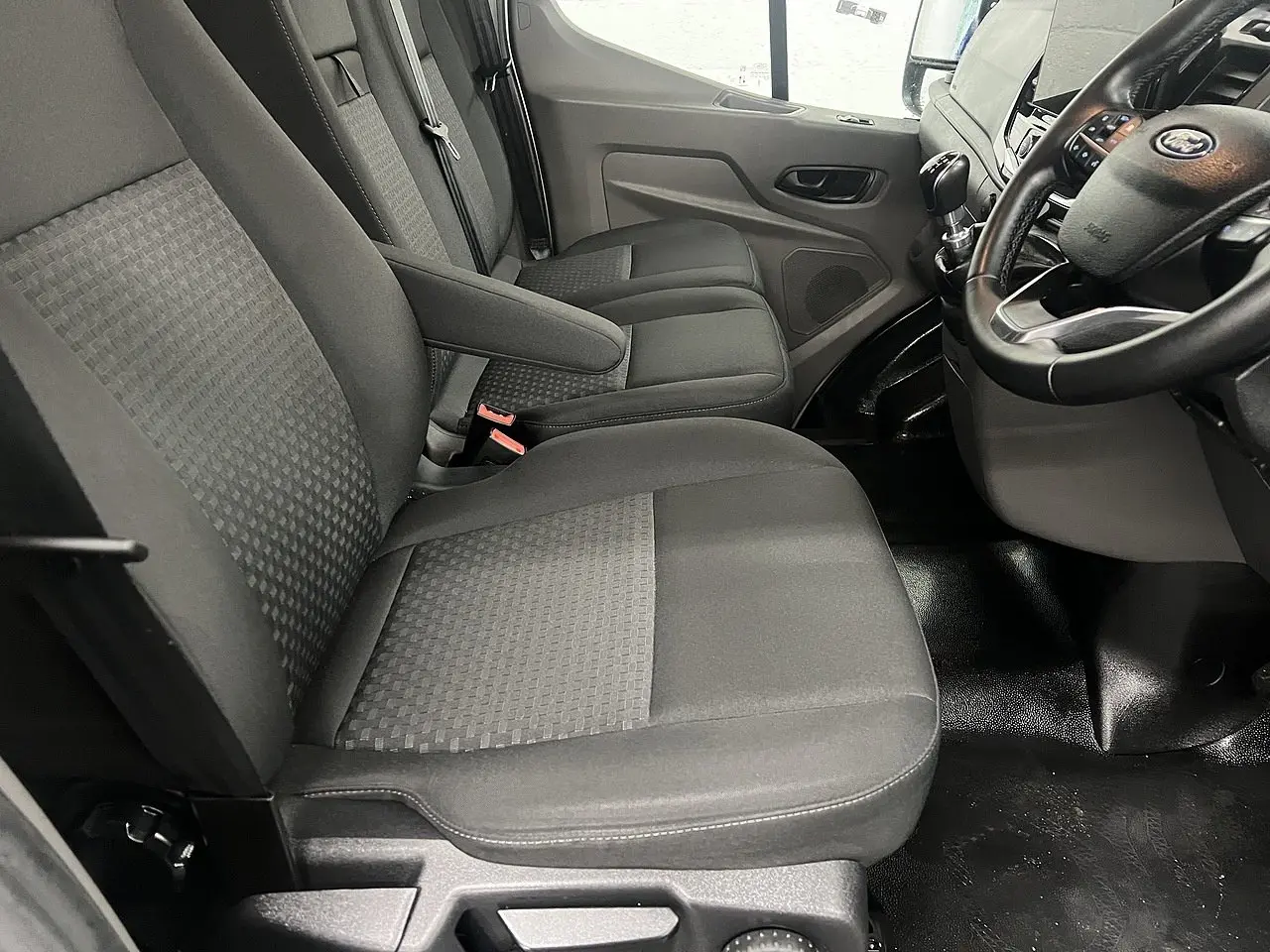 2025 Ford Transit, photo 6