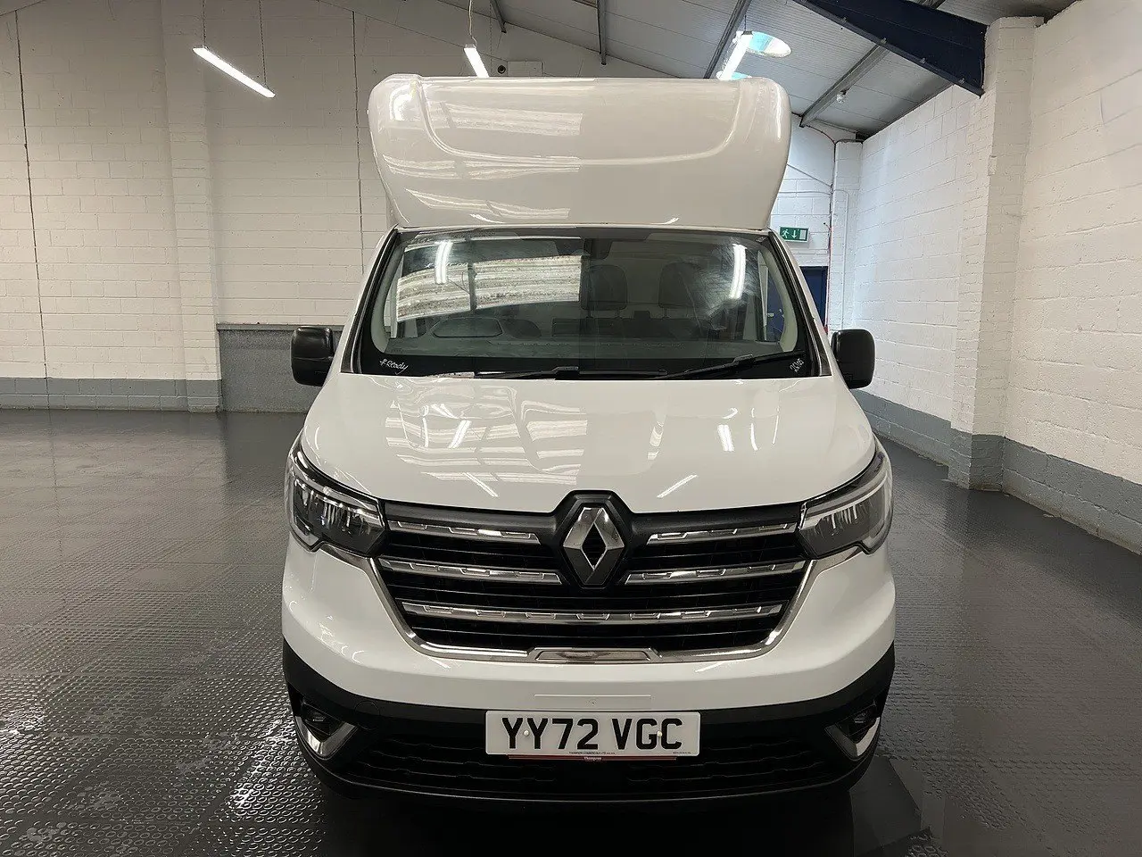 2022 Renault Trafic, photo 2