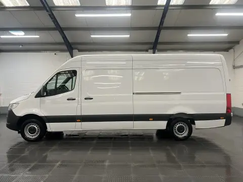 2025 Mercedes-Benz Sprinter