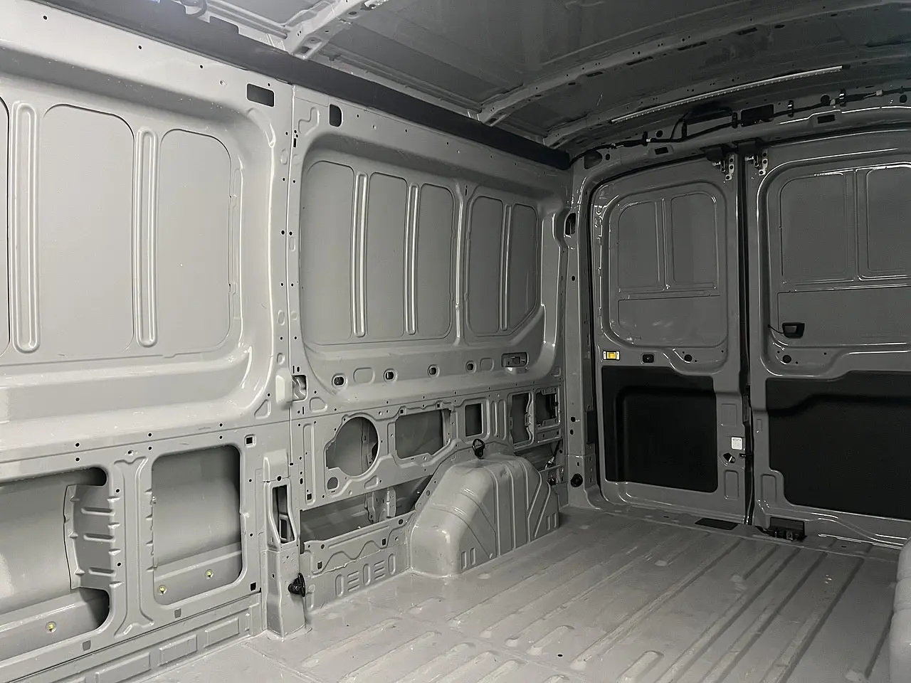 2025 Ford Transit, photo 2