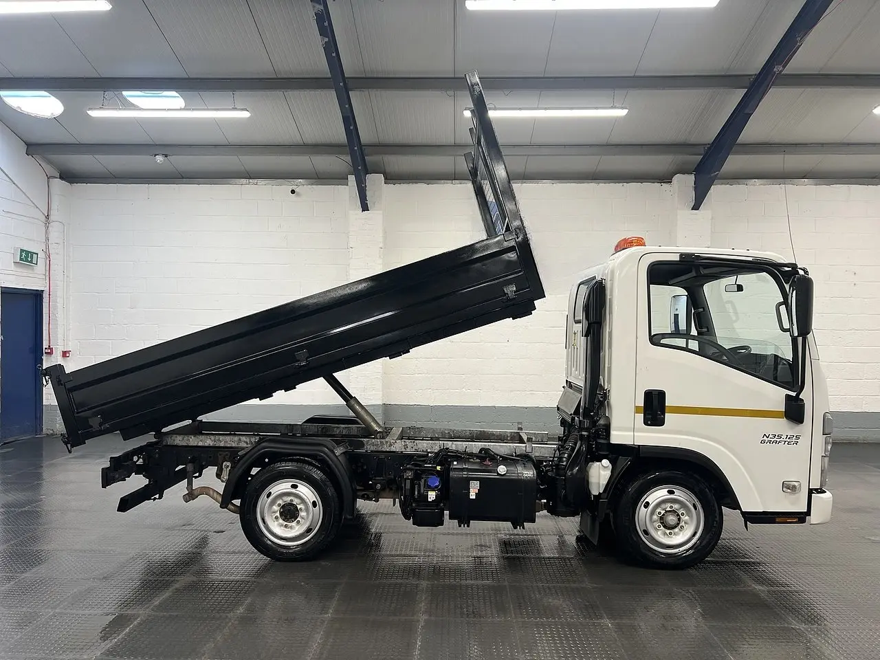 2023 Isuzu Grafter, photo 2