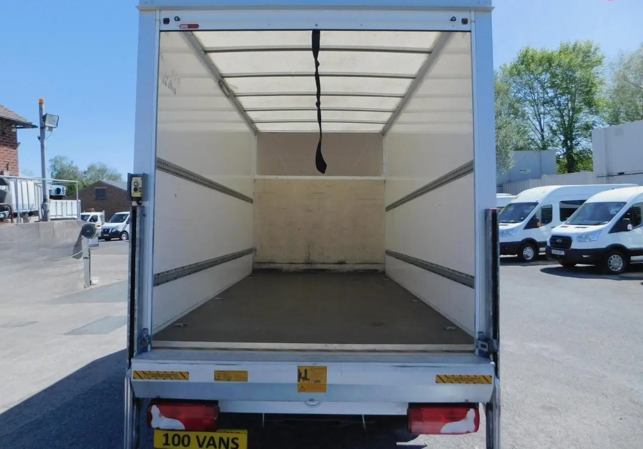 2020 Mercedes-Benz Sprinter, photo 2