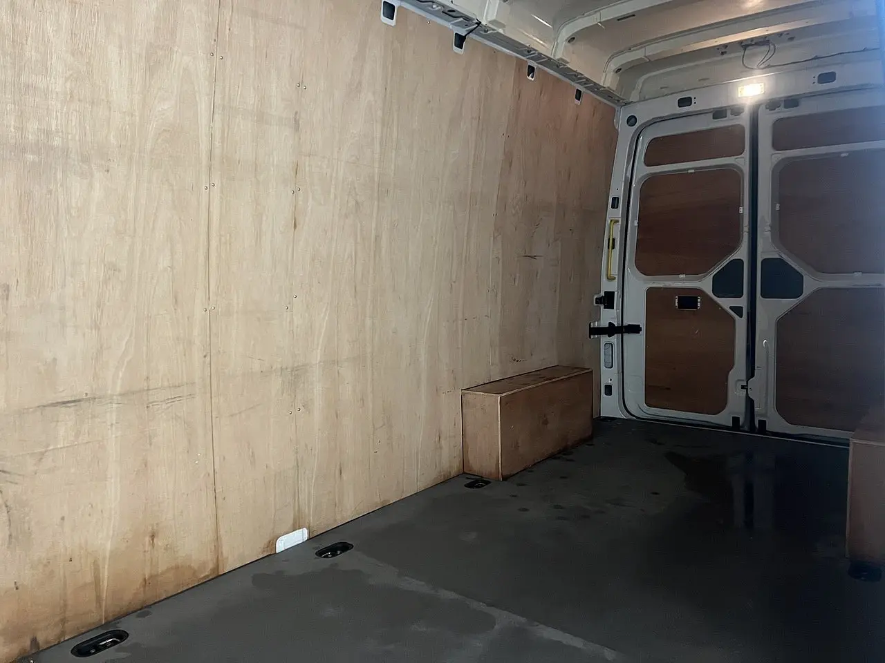 2023 Volkswagen Crafter, photo 2