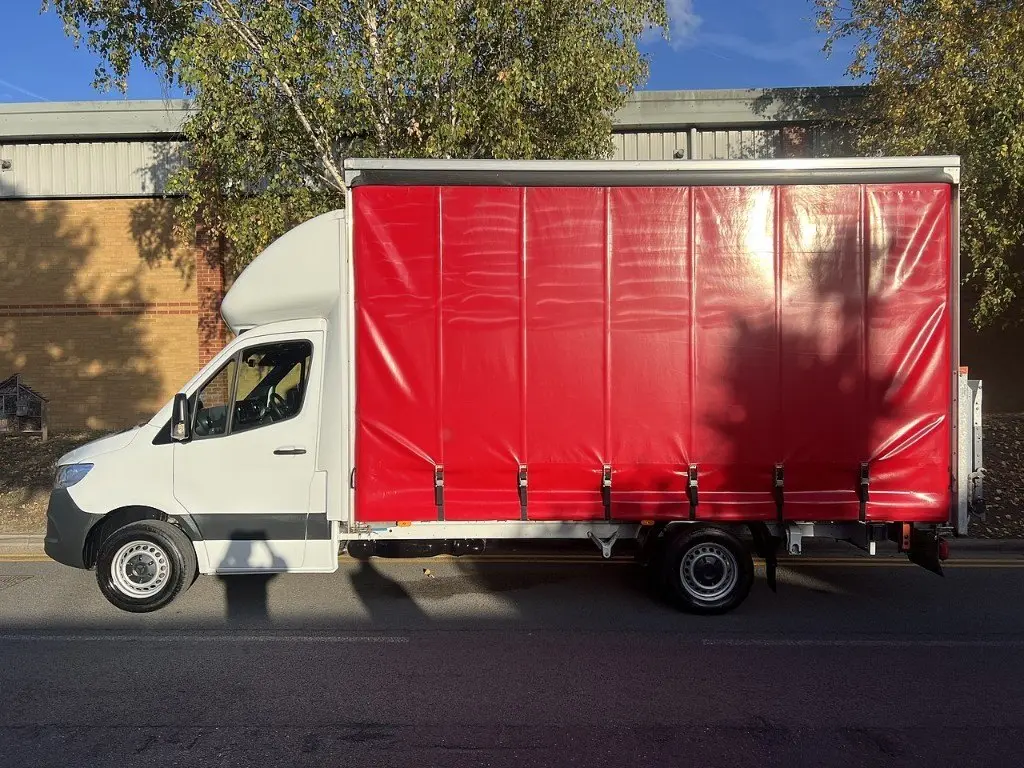 2025 Mercedes-Benz Sprinter