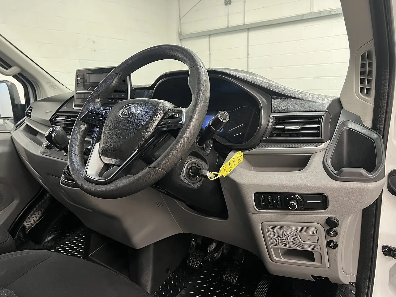 2023 Maxus Deliver 9, photo 10