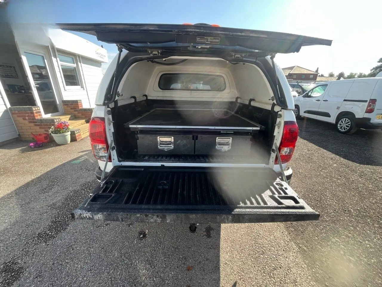 2021 Toyota Hilux, photo 2