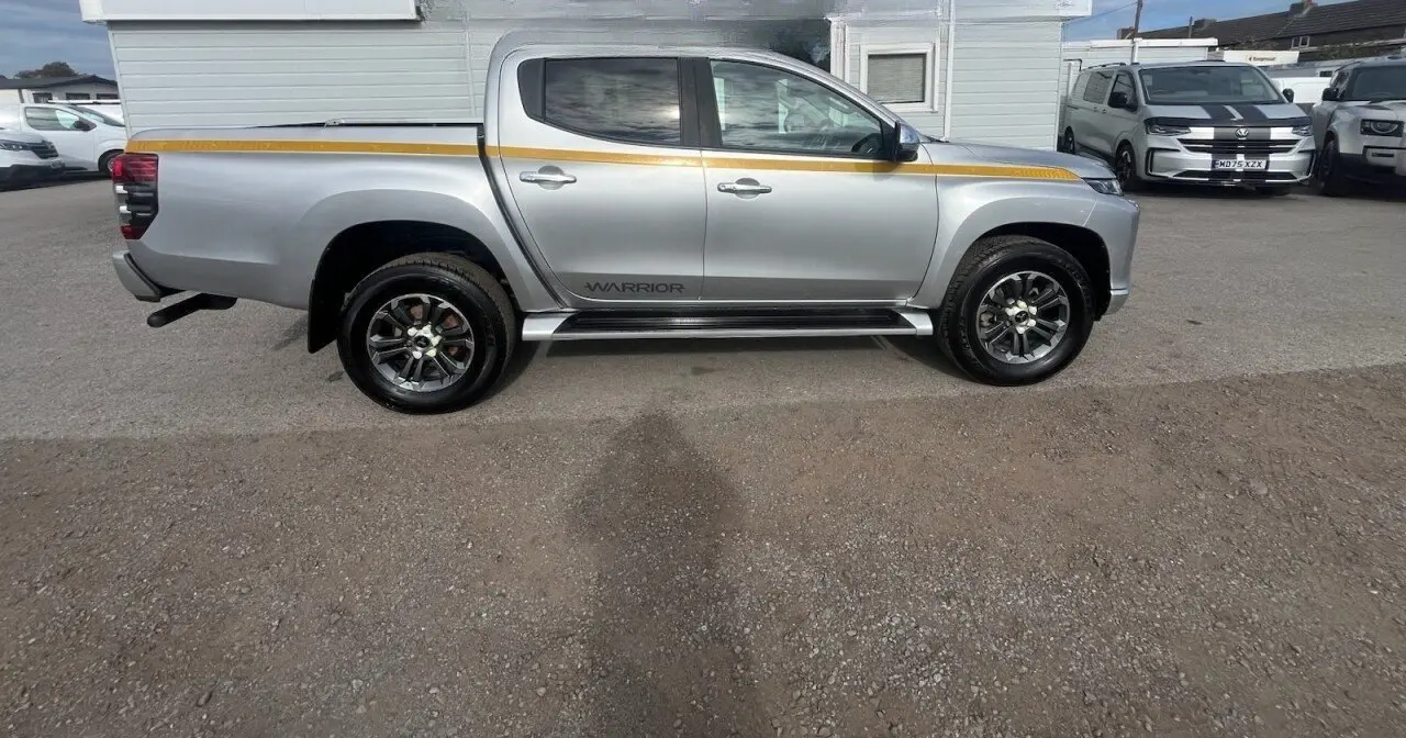 2020 Mitsubishi L200