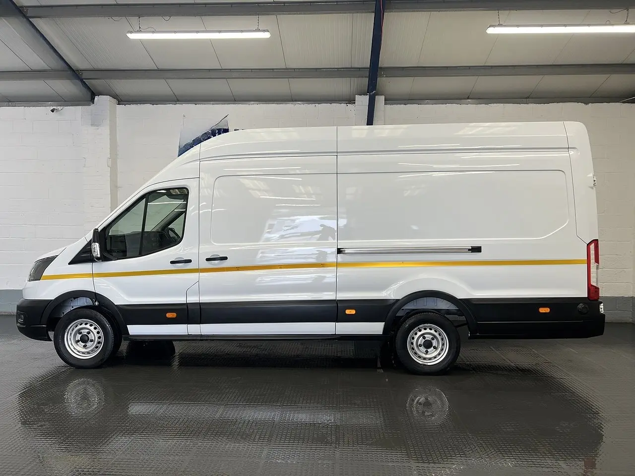 2023 Ford Transit