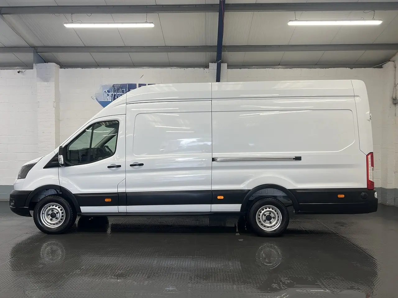 2023 Ford Transit