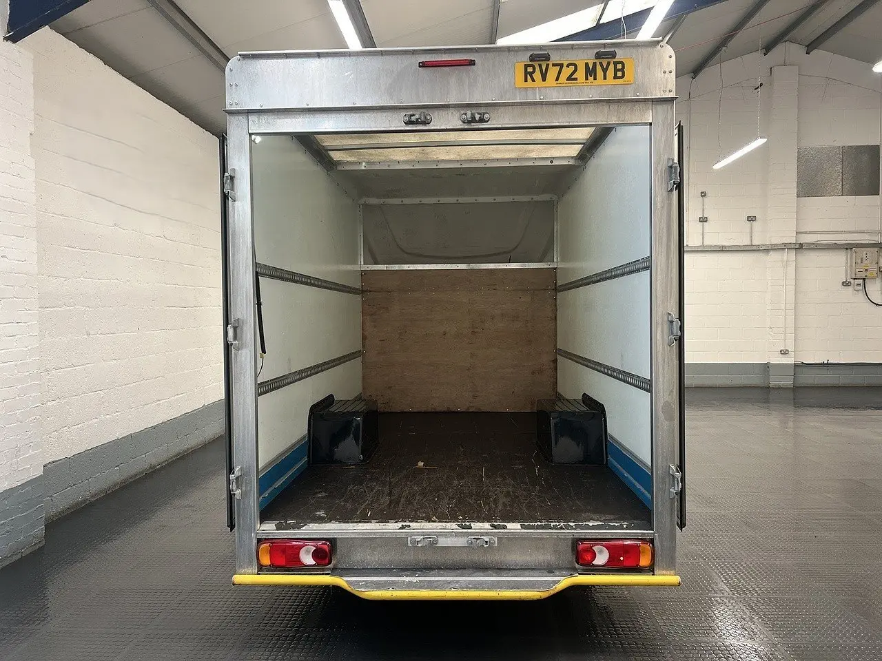 2022 Renault Trafic, photo 2