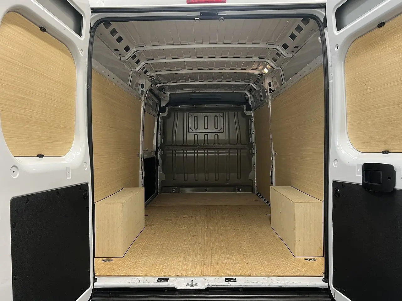 2025 Peugeot Boxer, photo 3