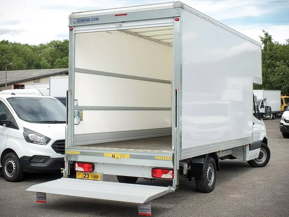 2023 Mercedes-Benz Sprinter, photo 2