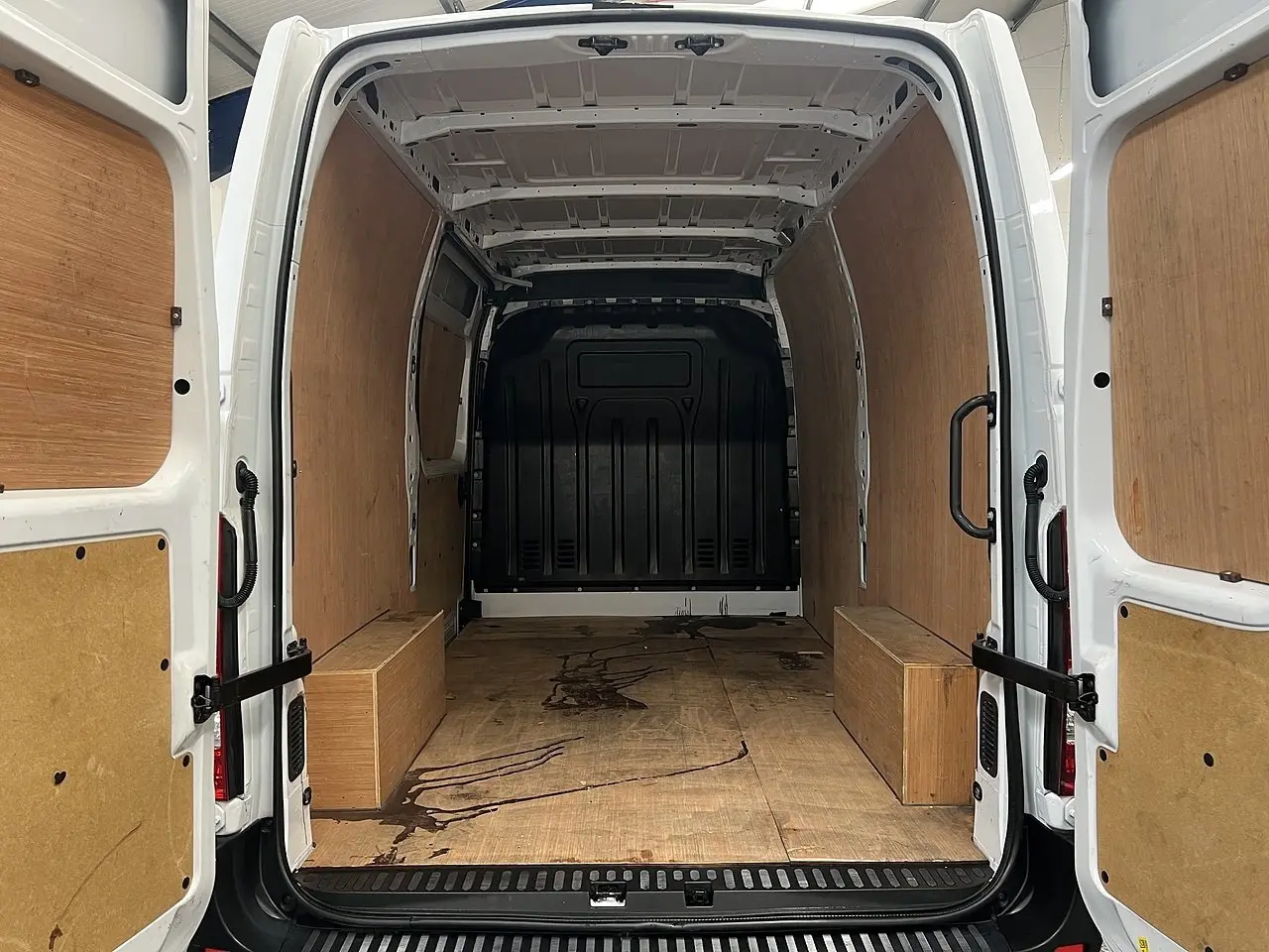 2023 Nissan Interstar, photo 3