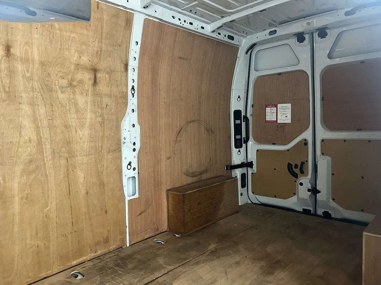 2023 Nissan Interstar, photo 2