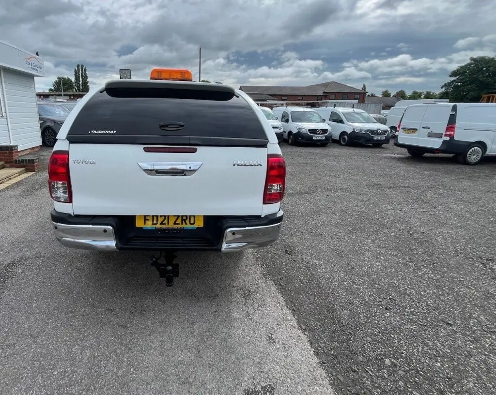 2021 Toyota Hilux, photo 4
