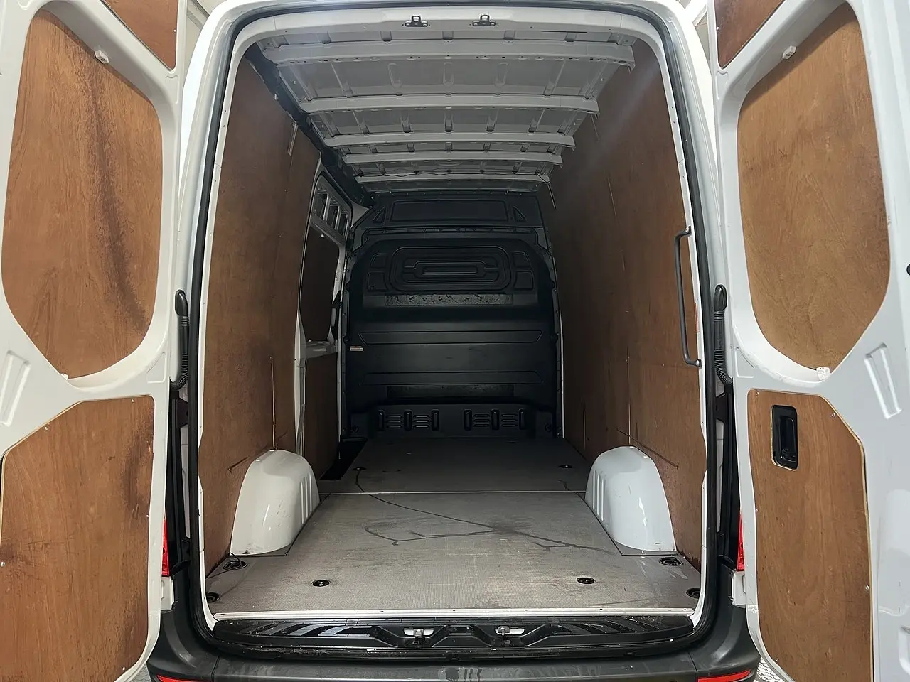 2020 Mercedes-Benz Sprinter, photo 3