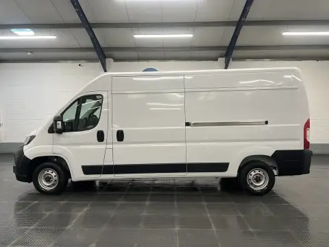 2025 Peugeot Boxer