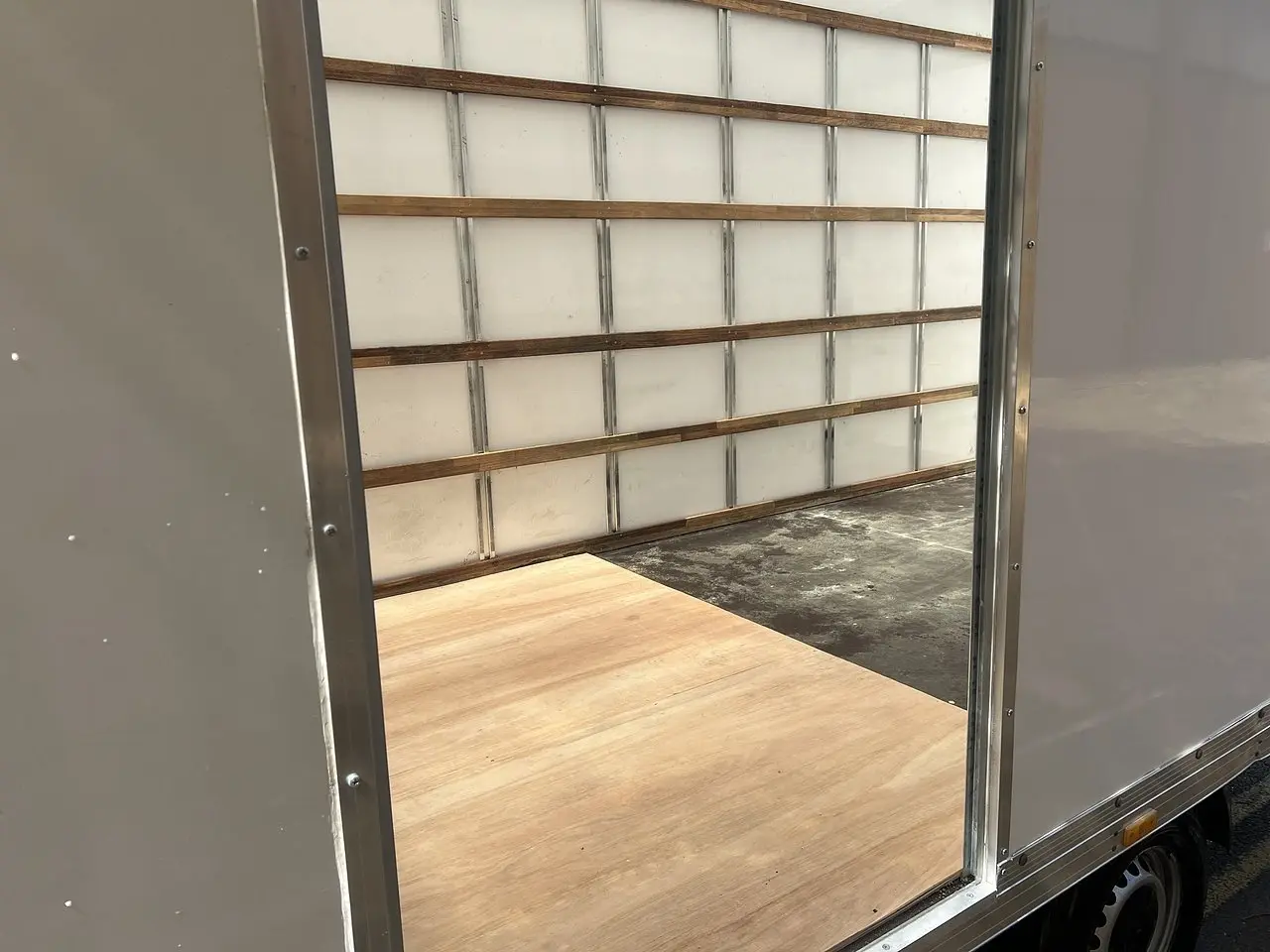 2020 Mercedes-Benz Sprinter, photo 2