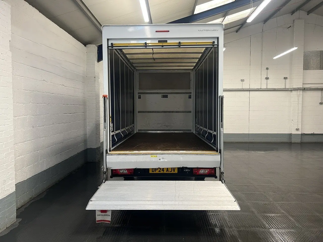 2024 Ford Transit, photo 2