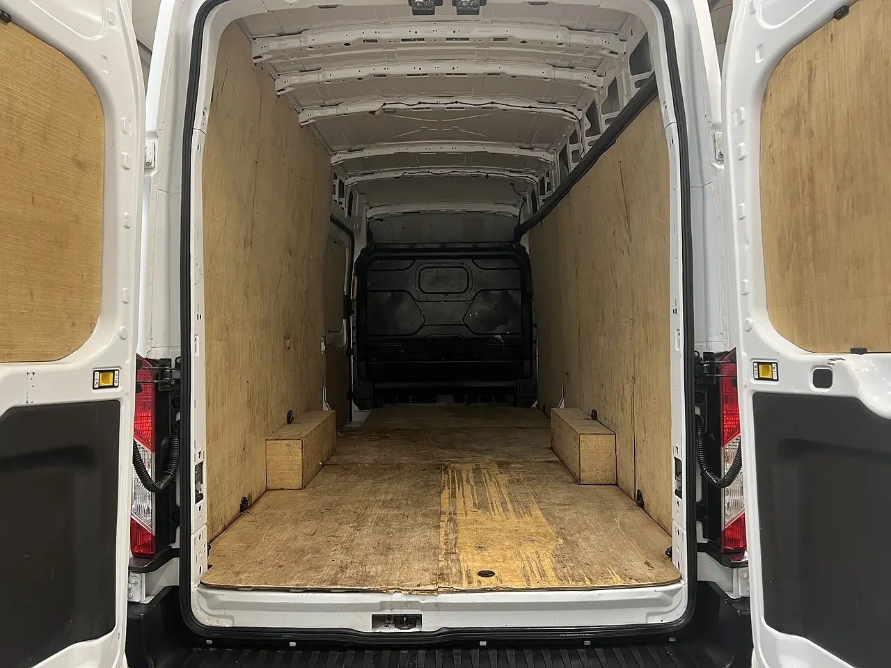 2023 Ford Transit, photo 3