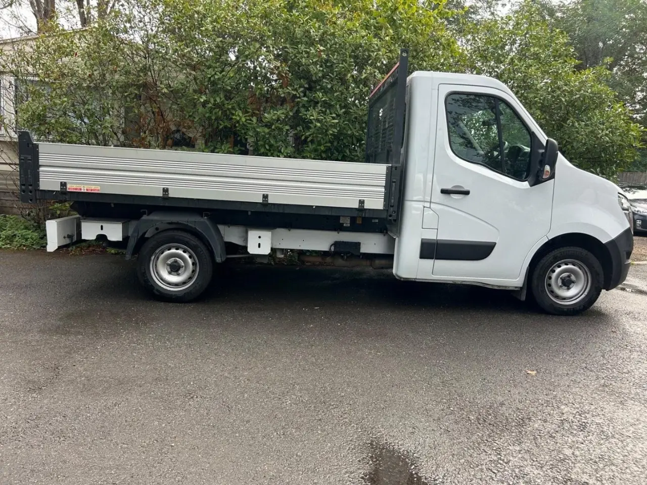 2023 Nissan Interstar