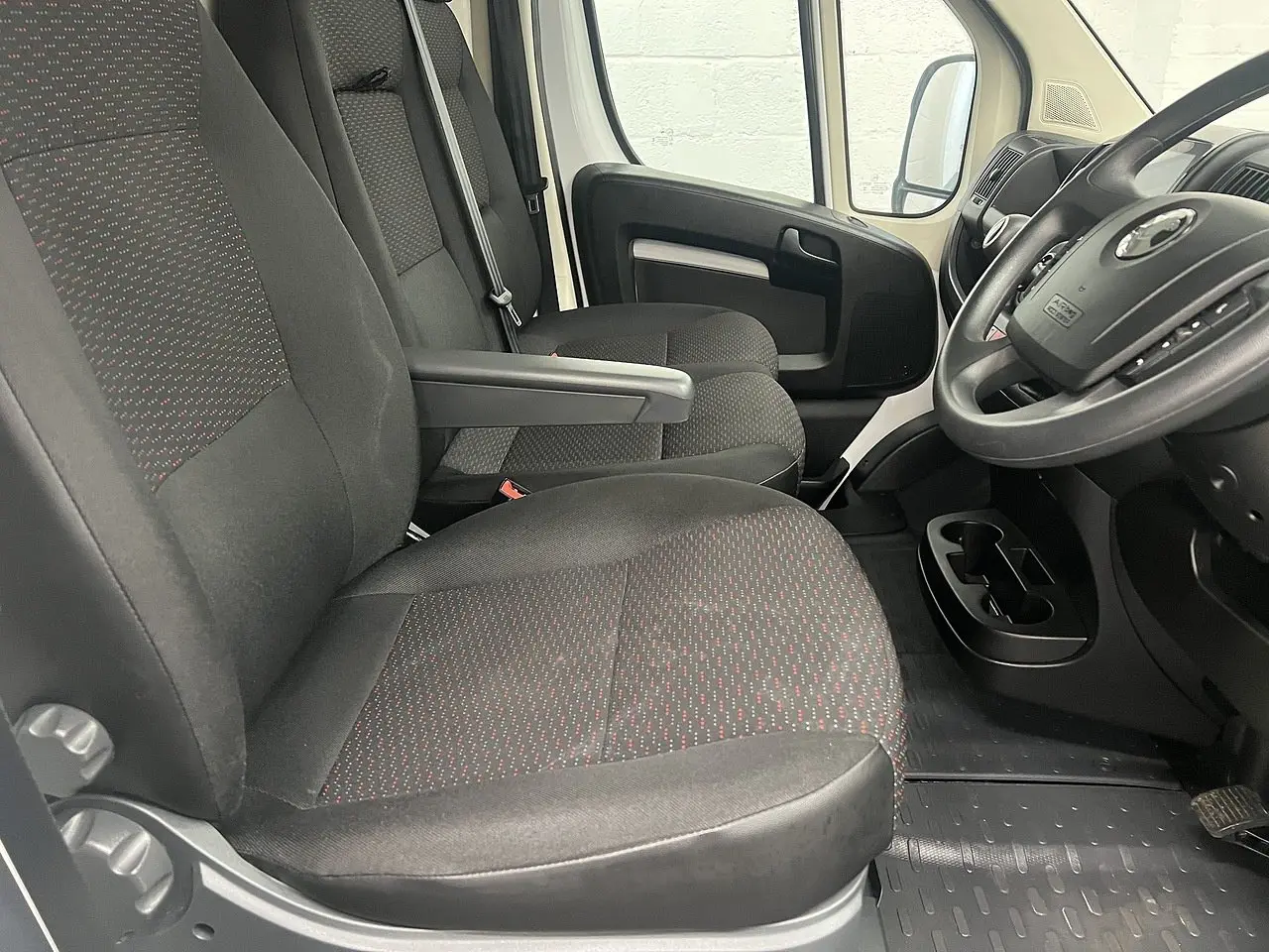 2024 Vauxhall Movano, photo 6