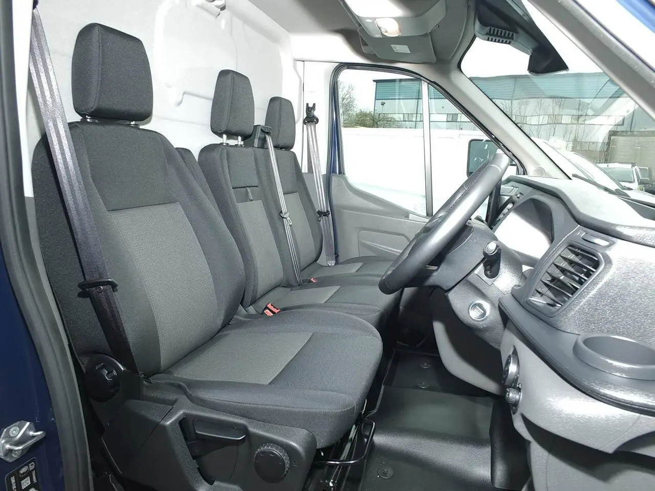 2025 Ford Transit, photo 6