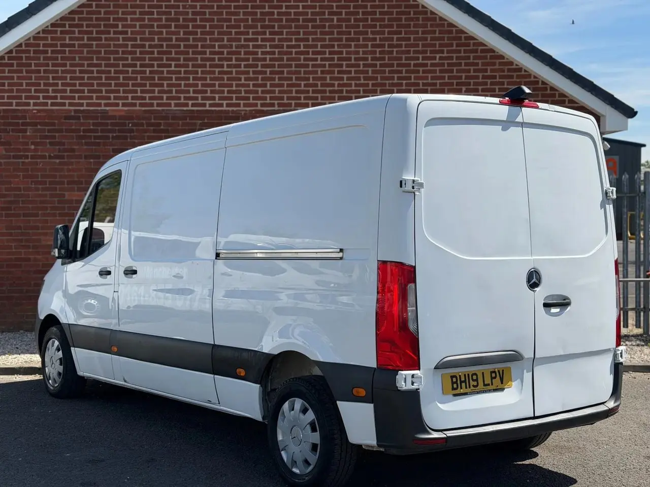 2019 Mercedes-Benz Sprinter, photo 2
