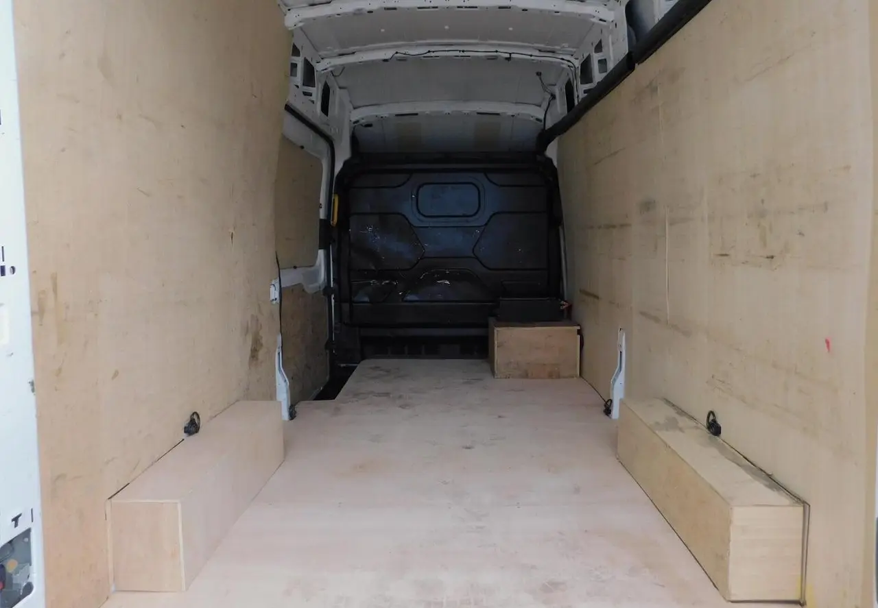 2023 Ford Transit, photo 3