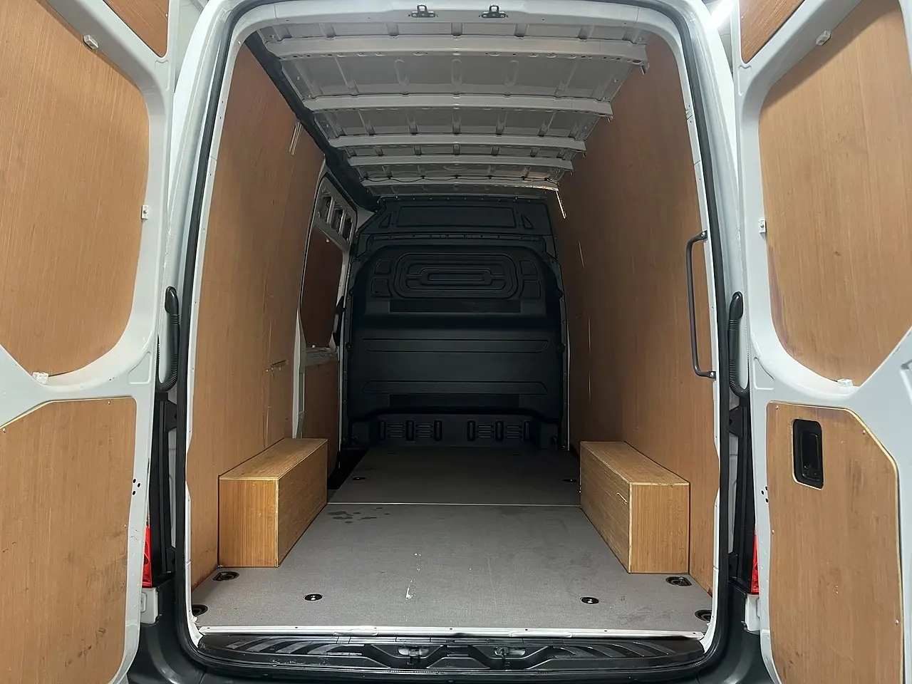 2024 Mercedes-Benz Sprinter, photo 3