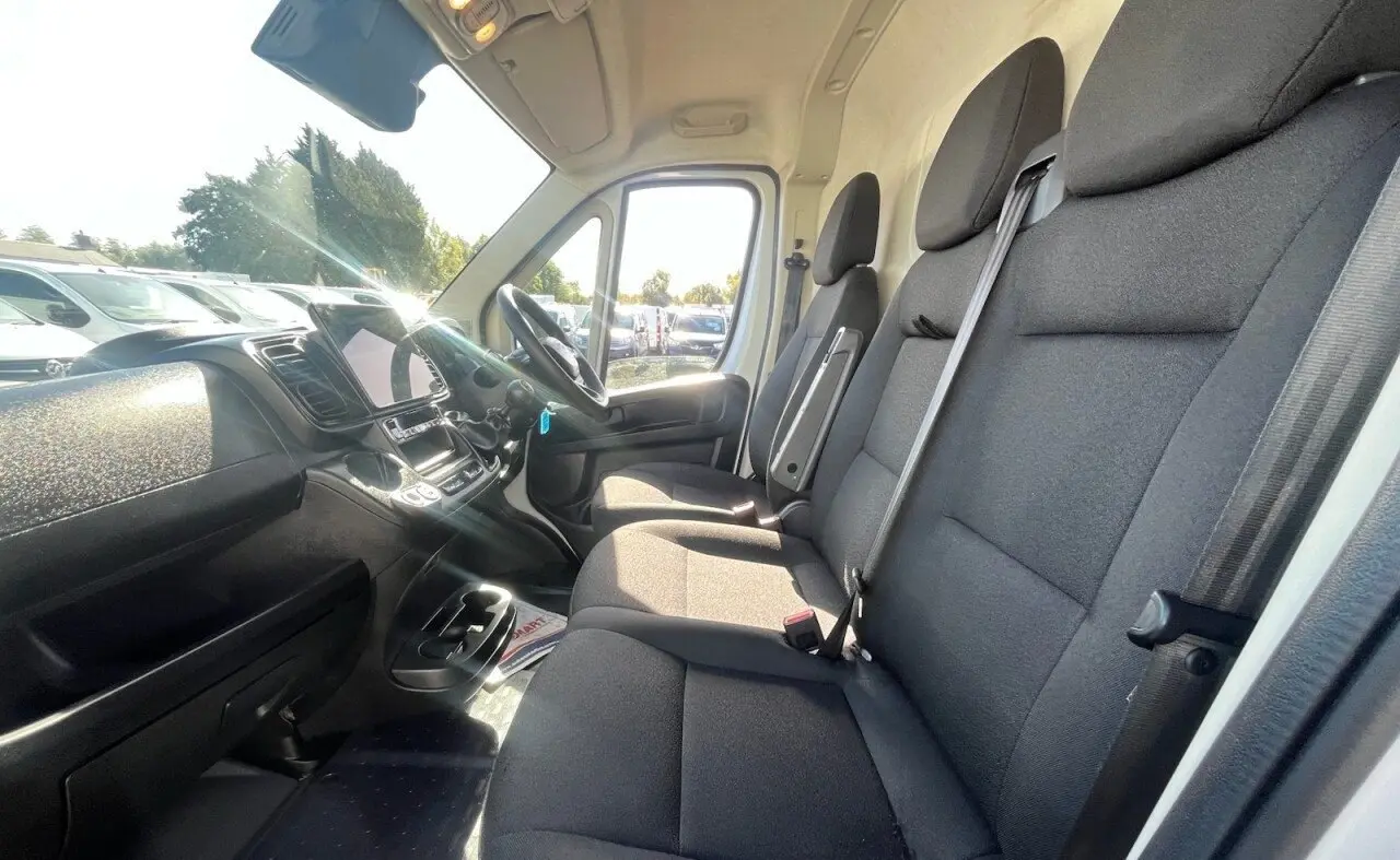 2025 Toyota Proace Max, photo 6
