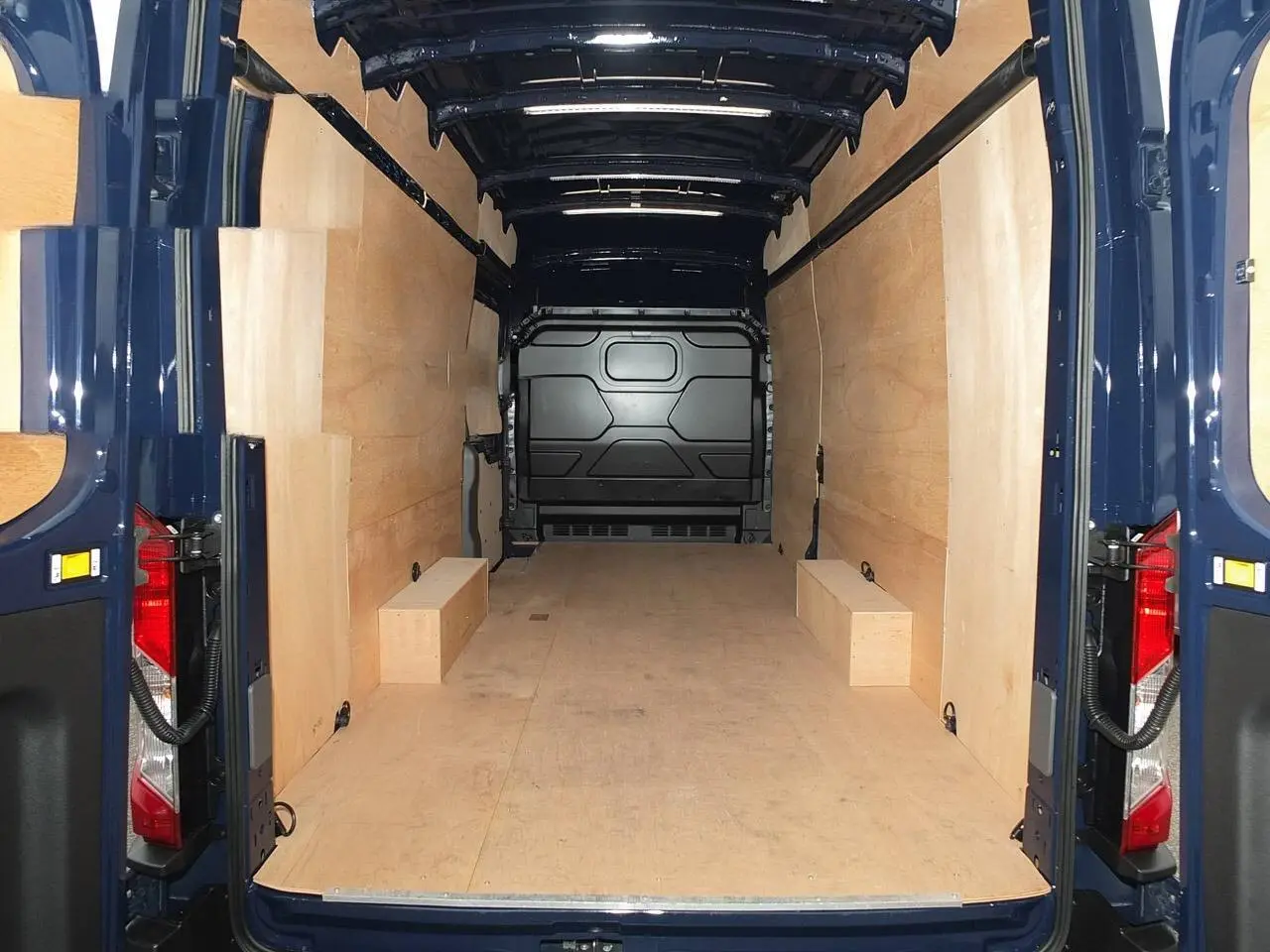 2025 Ford Transit, photo 2