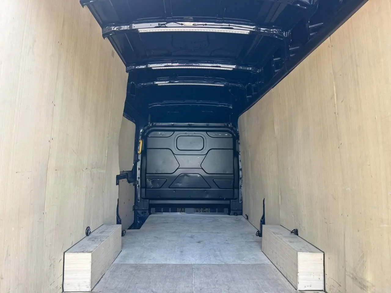 2023 Ford Transit, photo 2