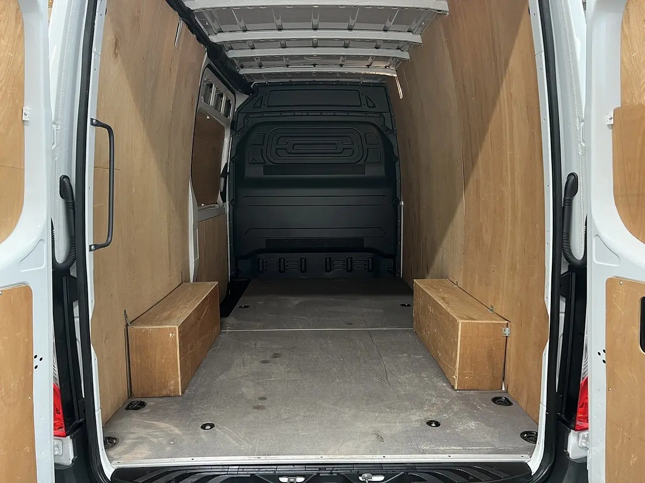 2024 Mercedes-Benz Sprinter, photo 3