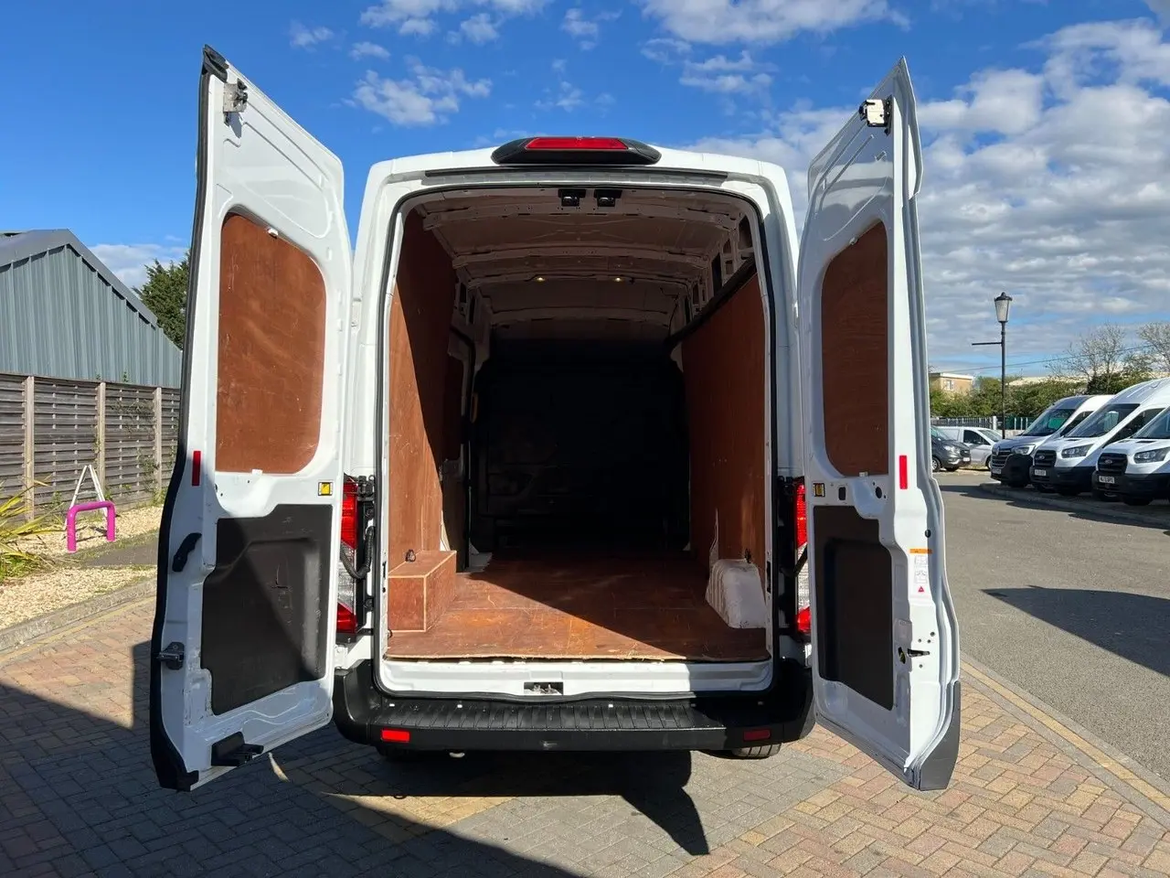 2022 Ford Transit, photo 2