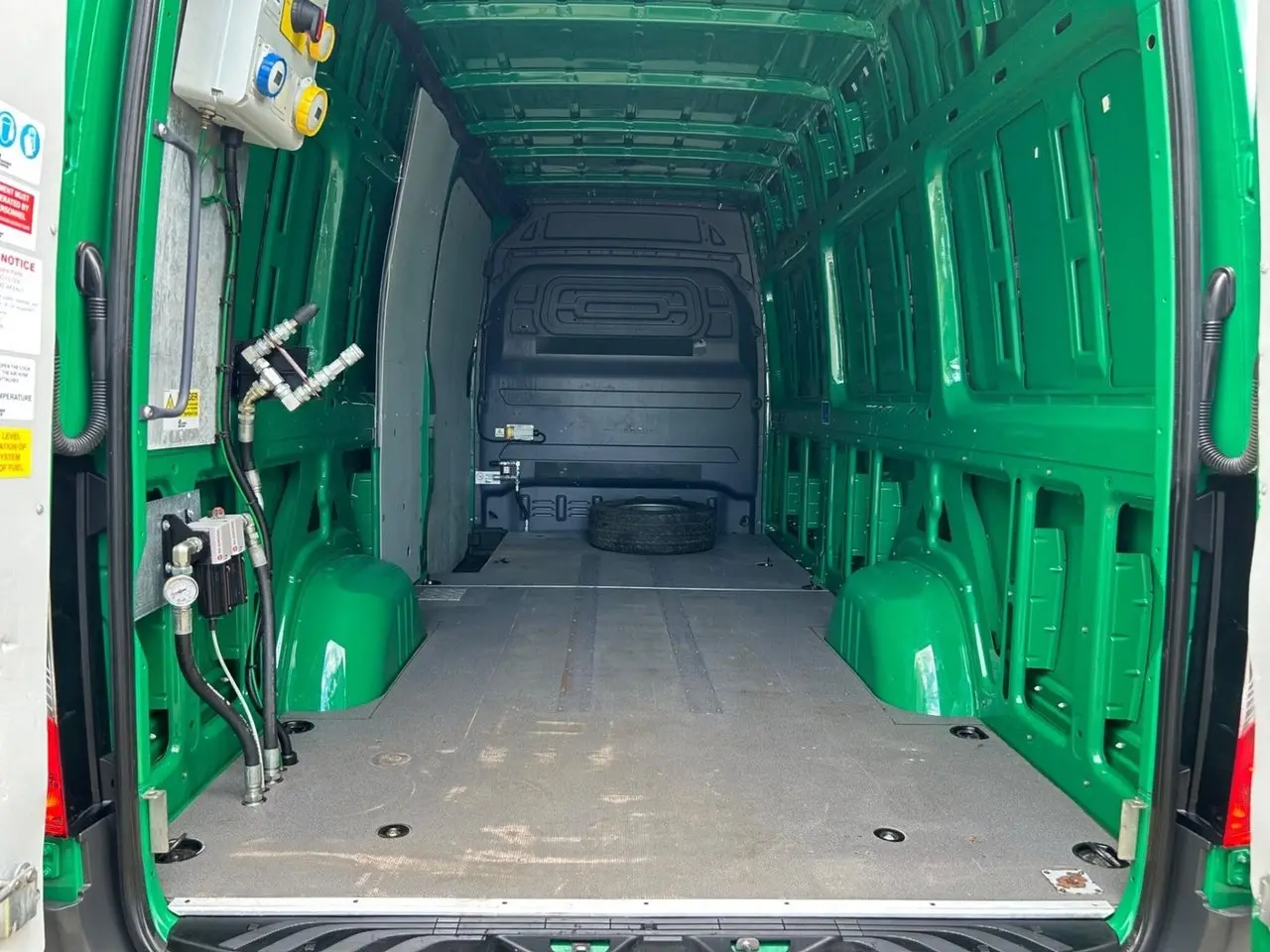 2023 Mercedes-Benz Sprinter, photo 3
