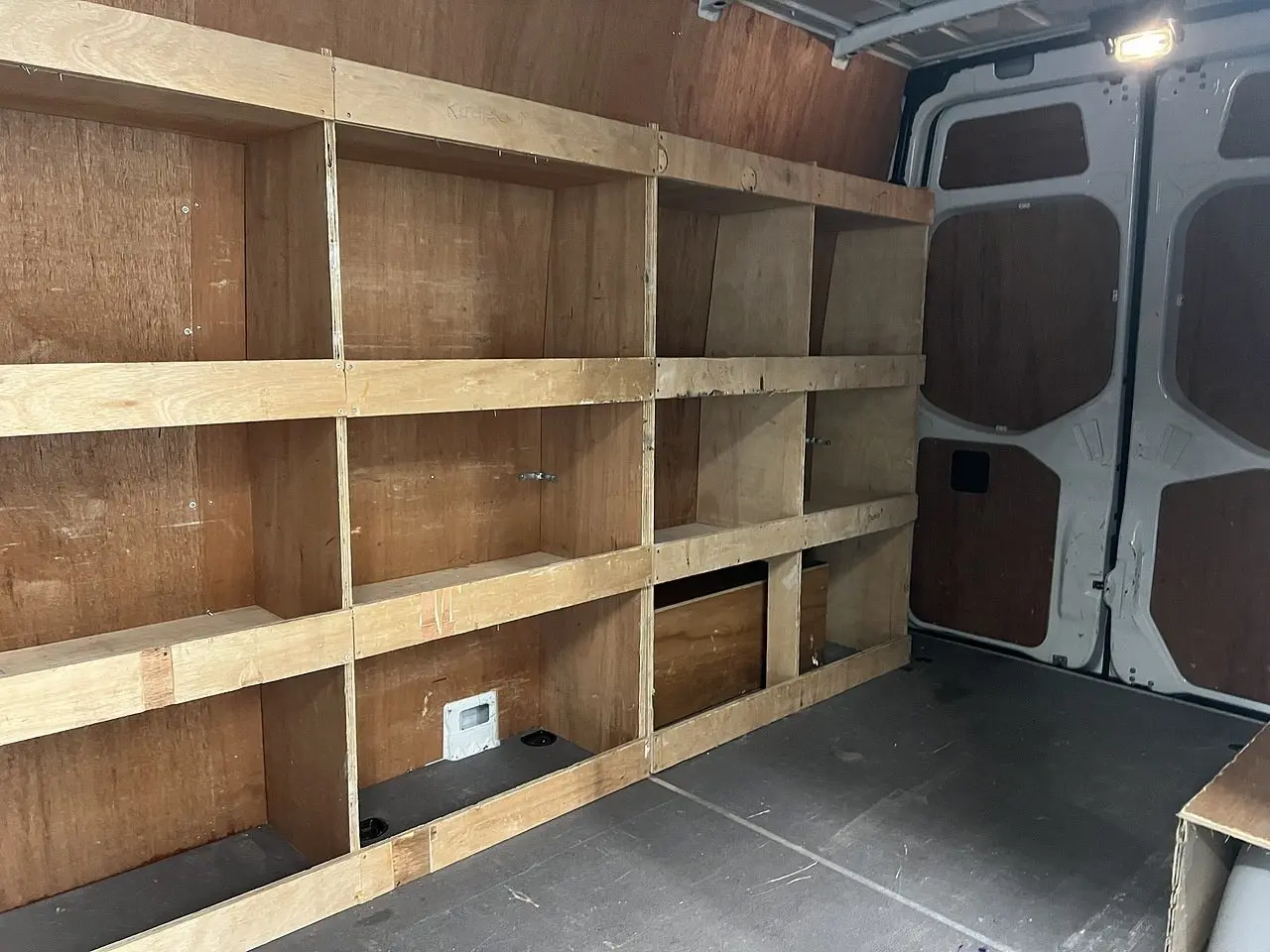2024 Mercedes-Benz Sprinter, photo 2
