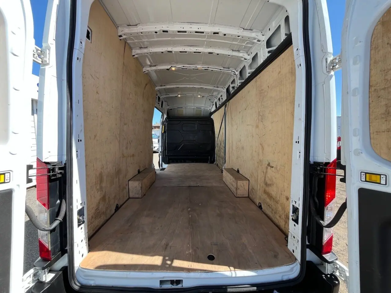 2023 Ford Transit, photo 2