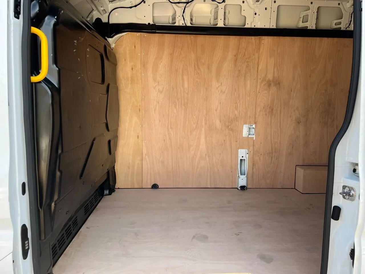 2025 Ford Transit, photo 3