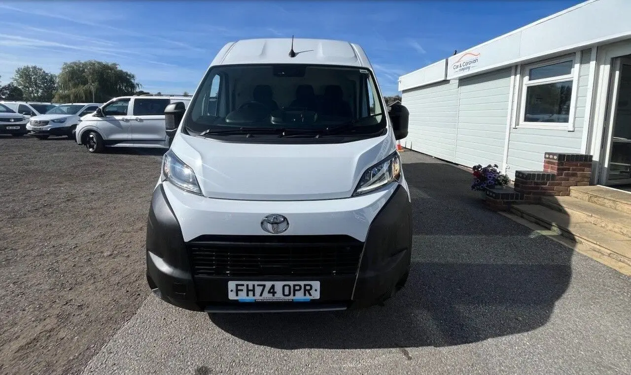 2025 Toyota Proace Max, photo 7