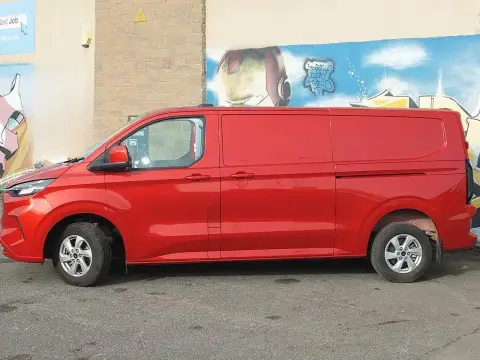 2024 Ford Transit Custom