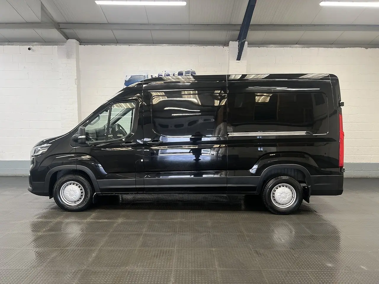 2023 Maxus Deliver 9