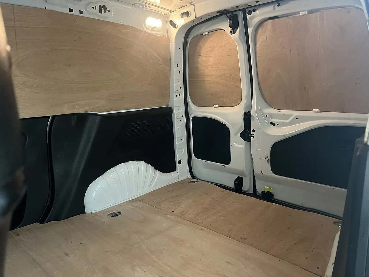 2021 Vauxhall Combo, photo 2