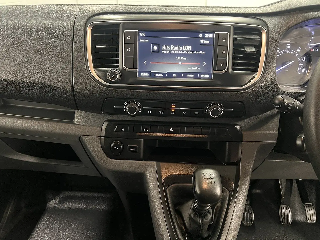 2022 Vauxhall Vivaro, photo 5