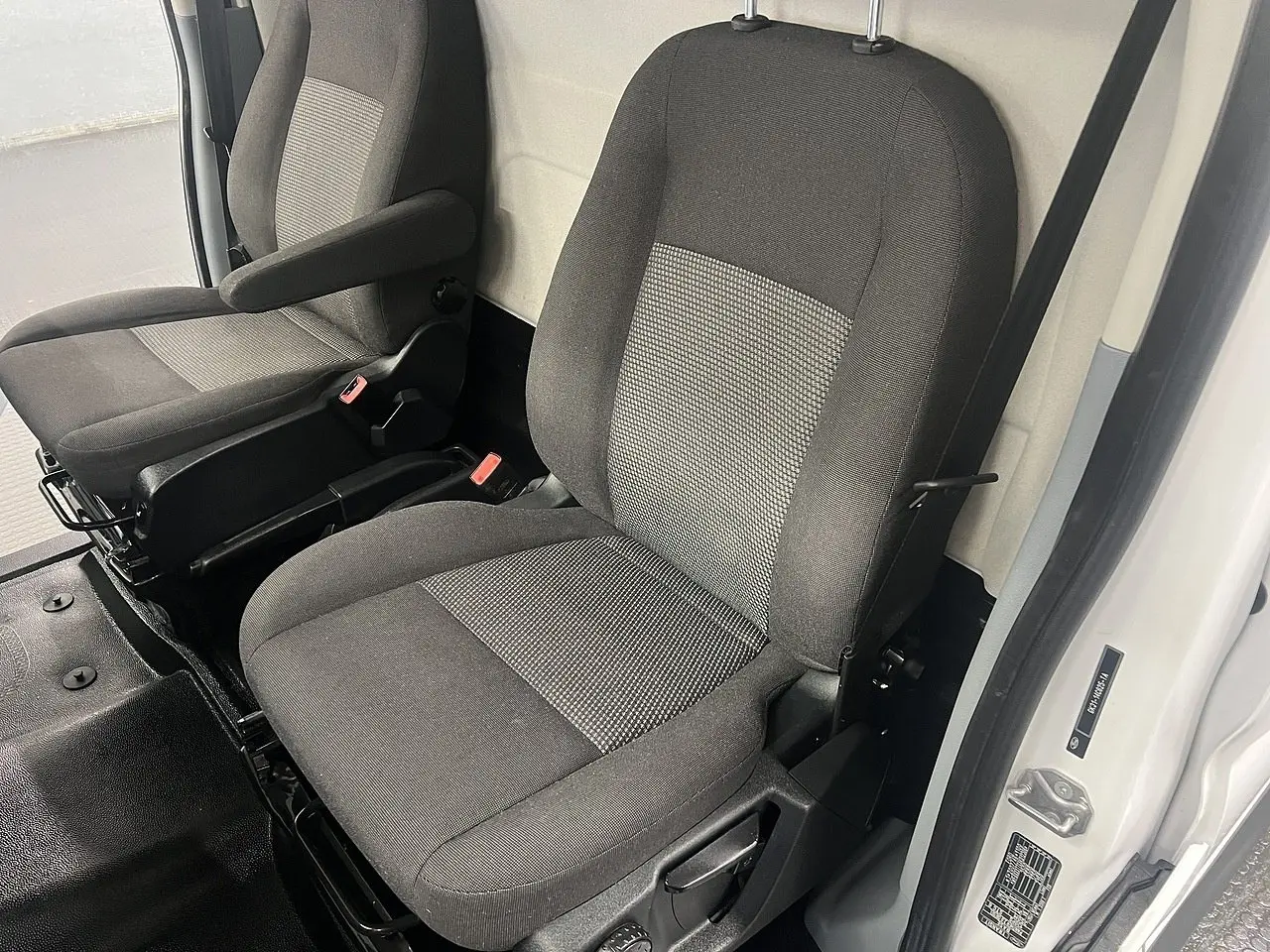 2019 Ford Transit, photo 3