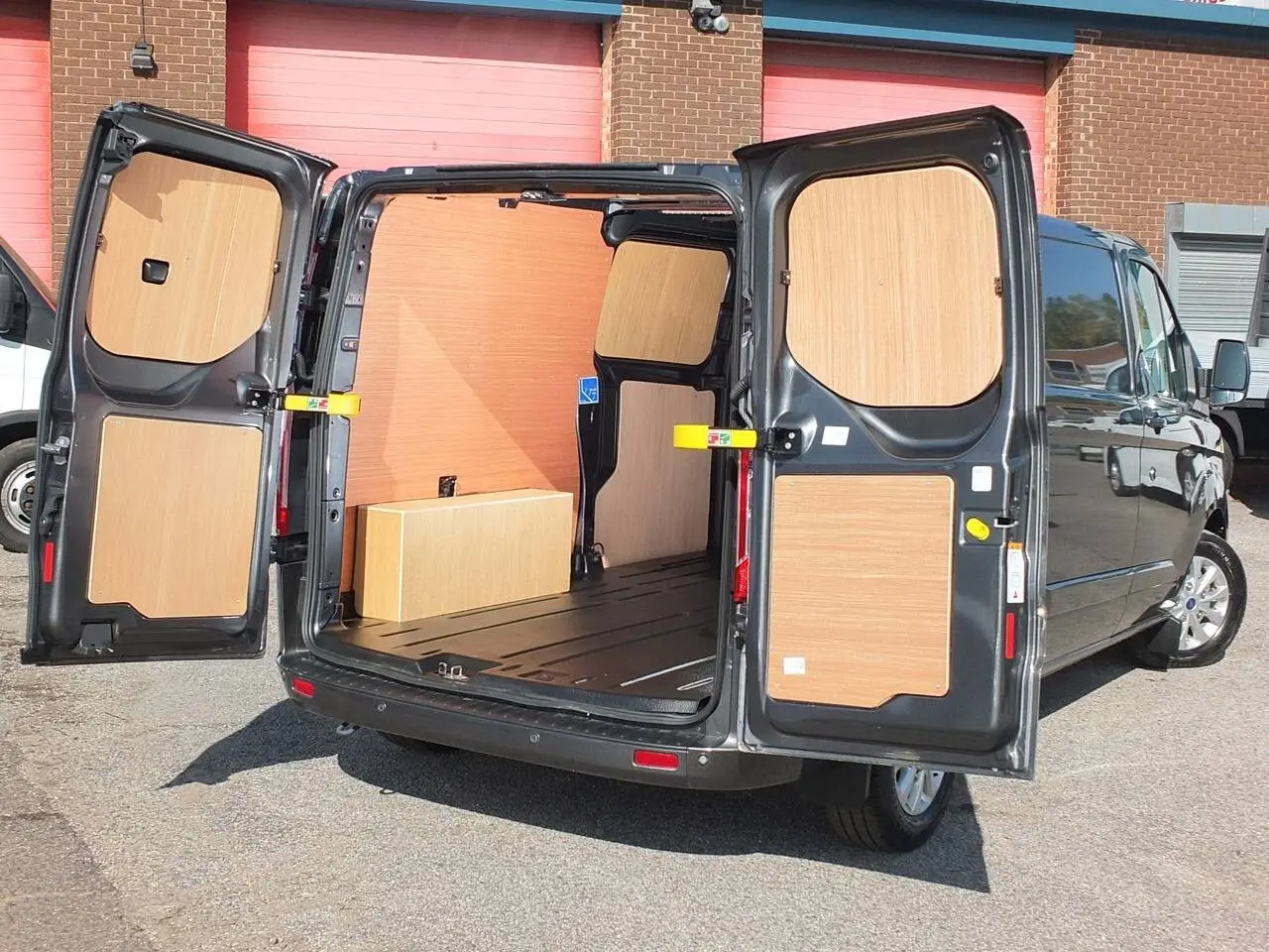 2023 Ford Transit Custom, photo 3