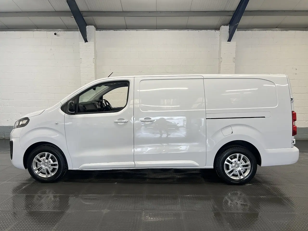 2022 Vauxhall Vivaro