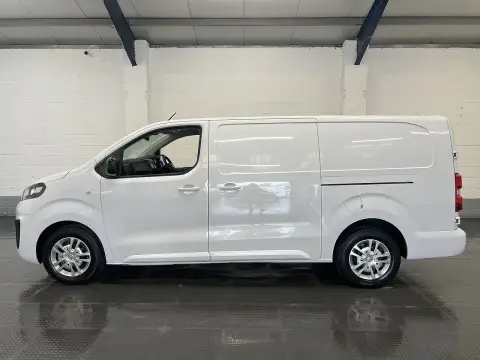 2022 Vauxhall Vivaro