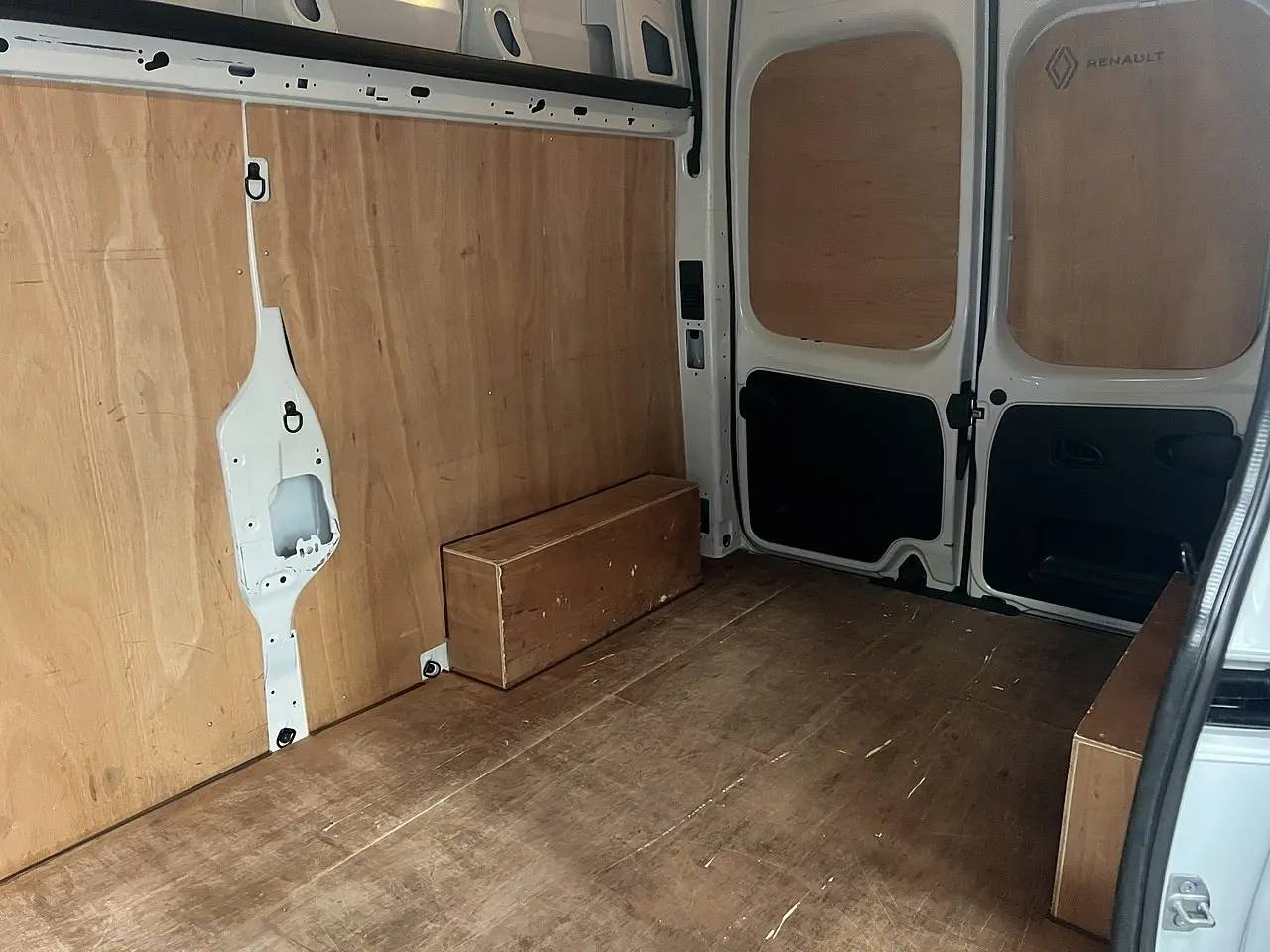 2024 Renault Trafic, photo 2